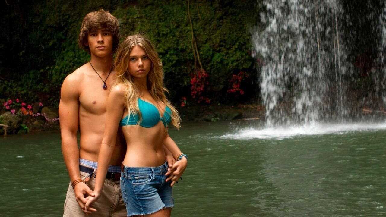 Blue Lagoon: The Awakening 0
