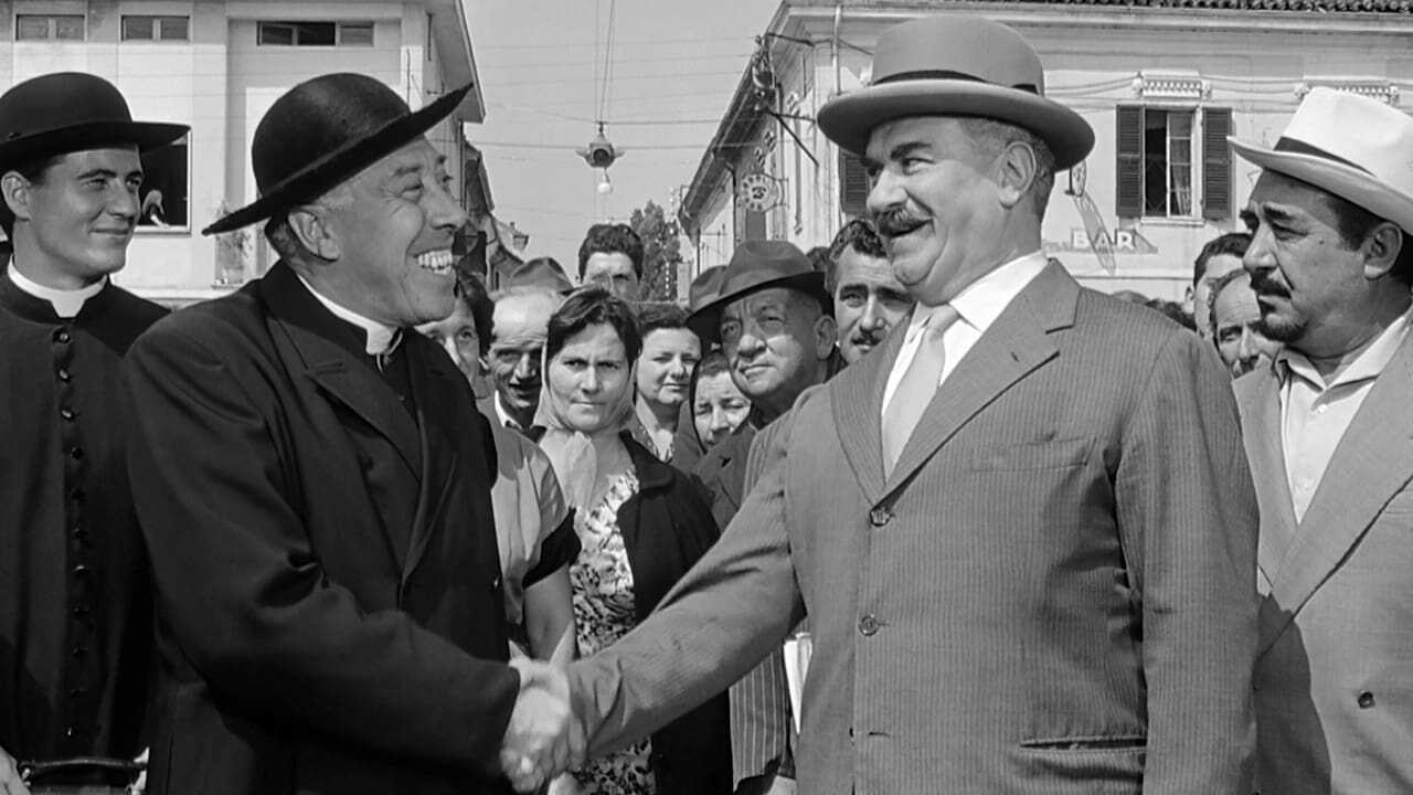 Don Camillo monsignore... ma non troppo 0