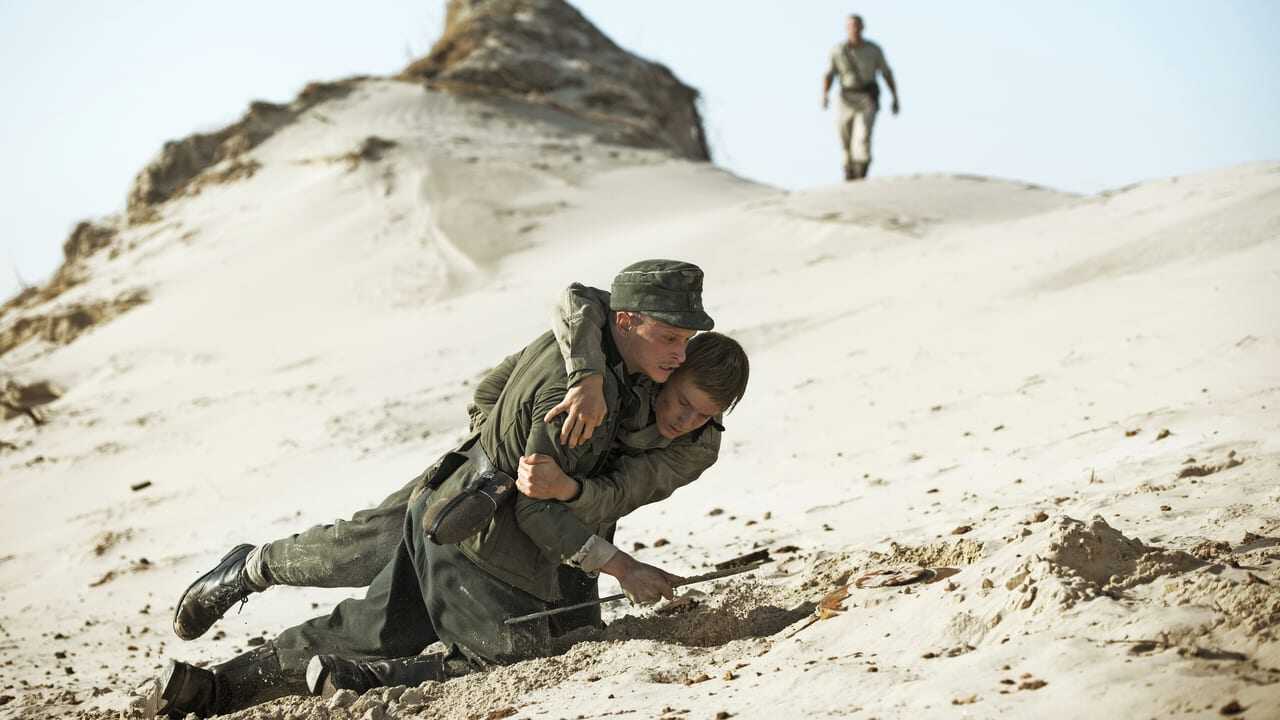Land of Mine (Bajo la arena) 0