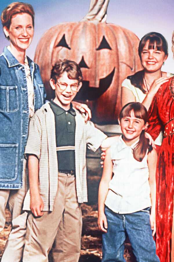 Halloweentown - Streghe si nasce (1998) 0