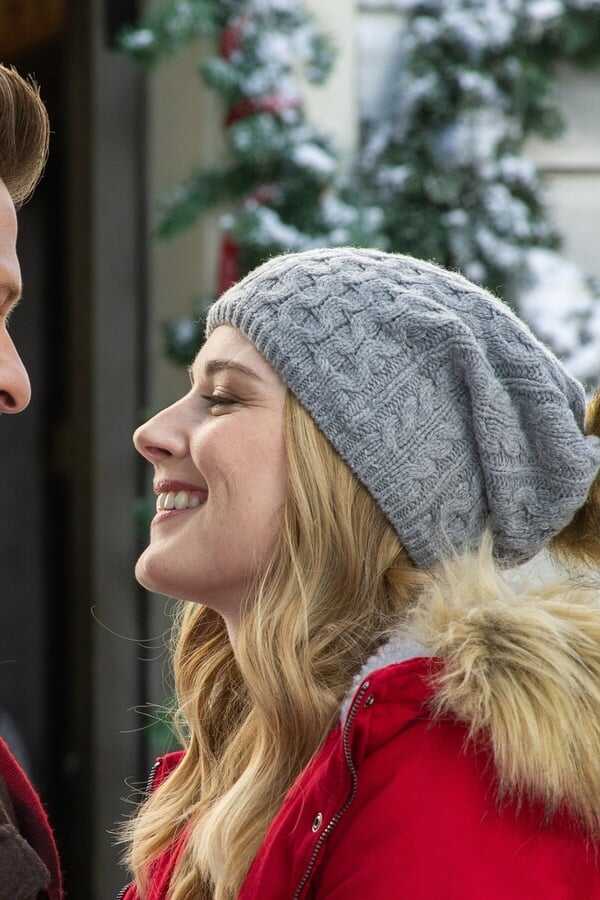 Christmas Around the Corner 0
