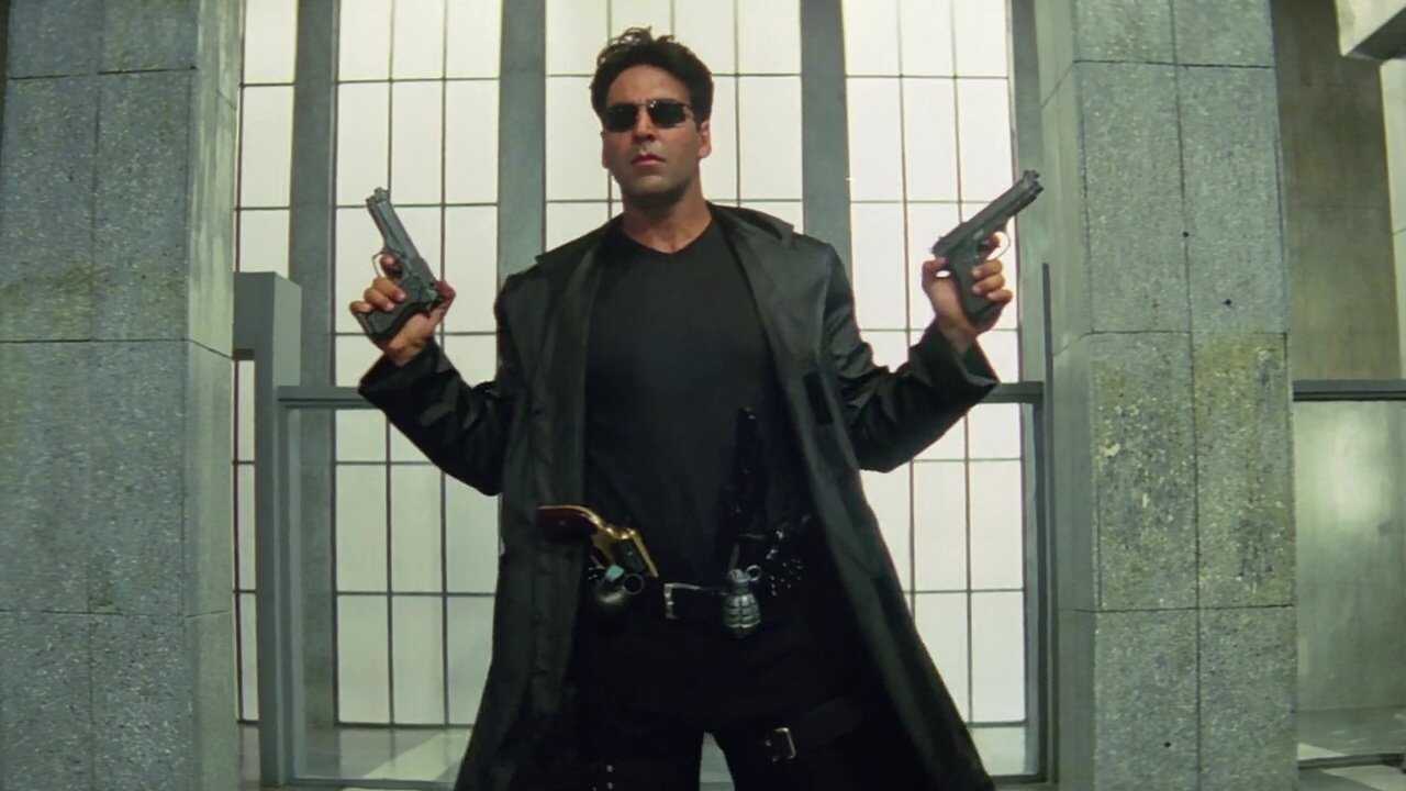Awara Paagal Deewana (2002) 0