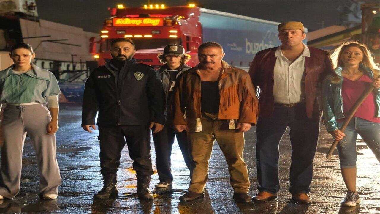 Kim Bu Aile? (2022) 0