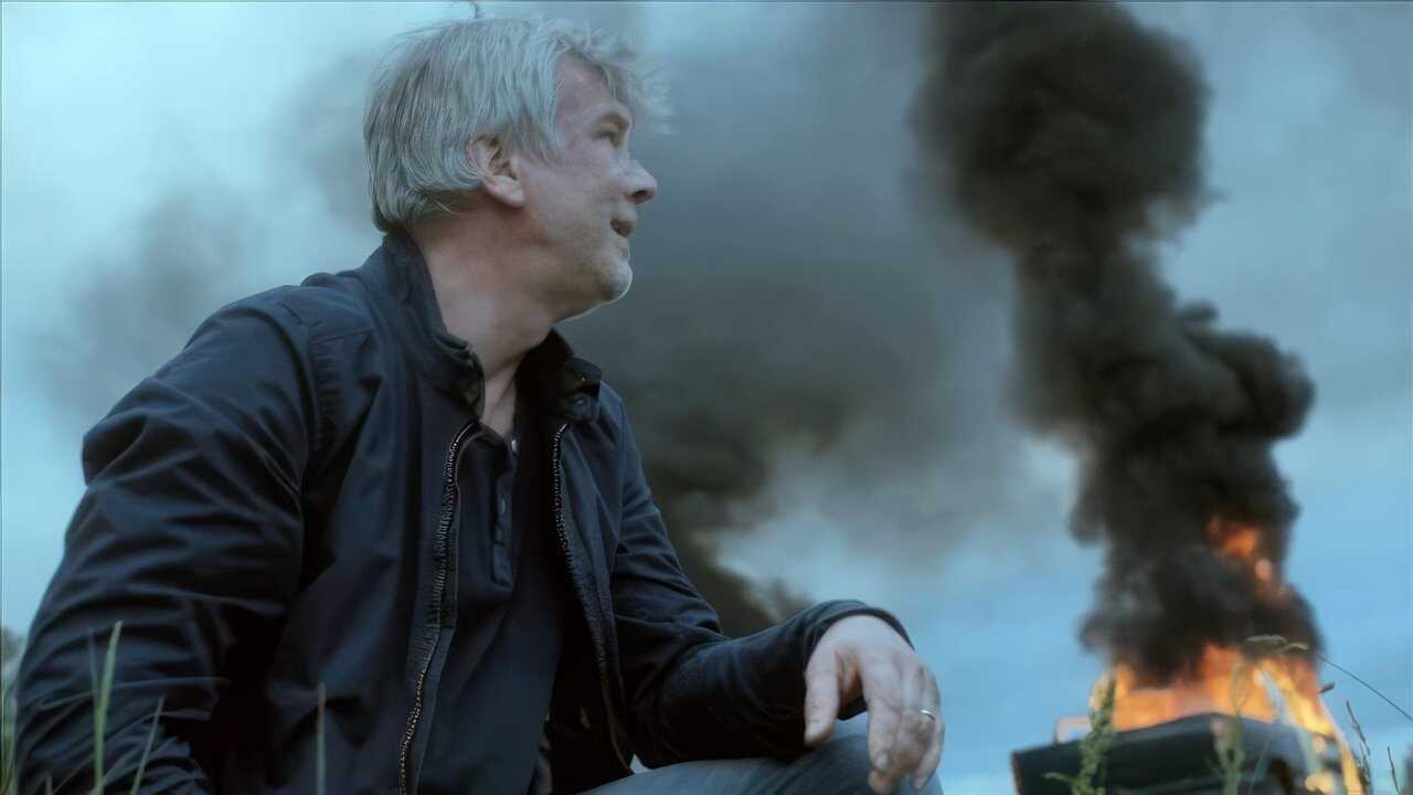 Johan Falk 13: Ur askan i elden 0