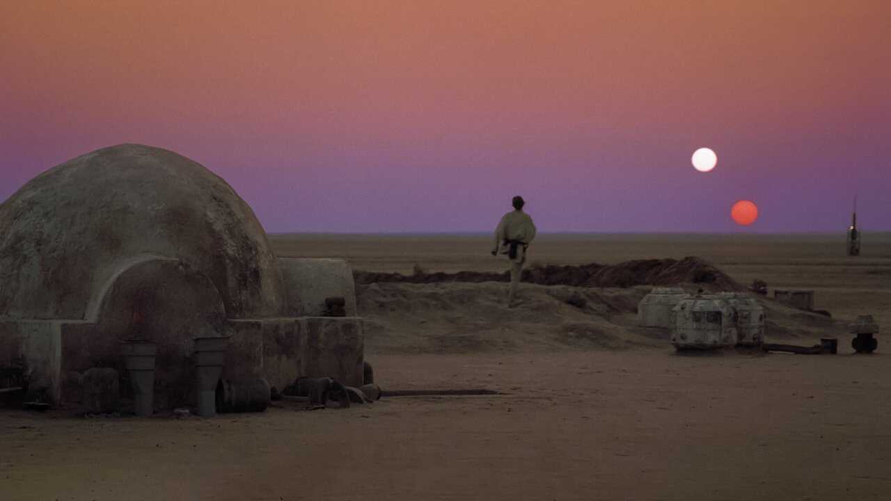Star Wars: Episódio IV - Uma Nova Esperança (1977) 0