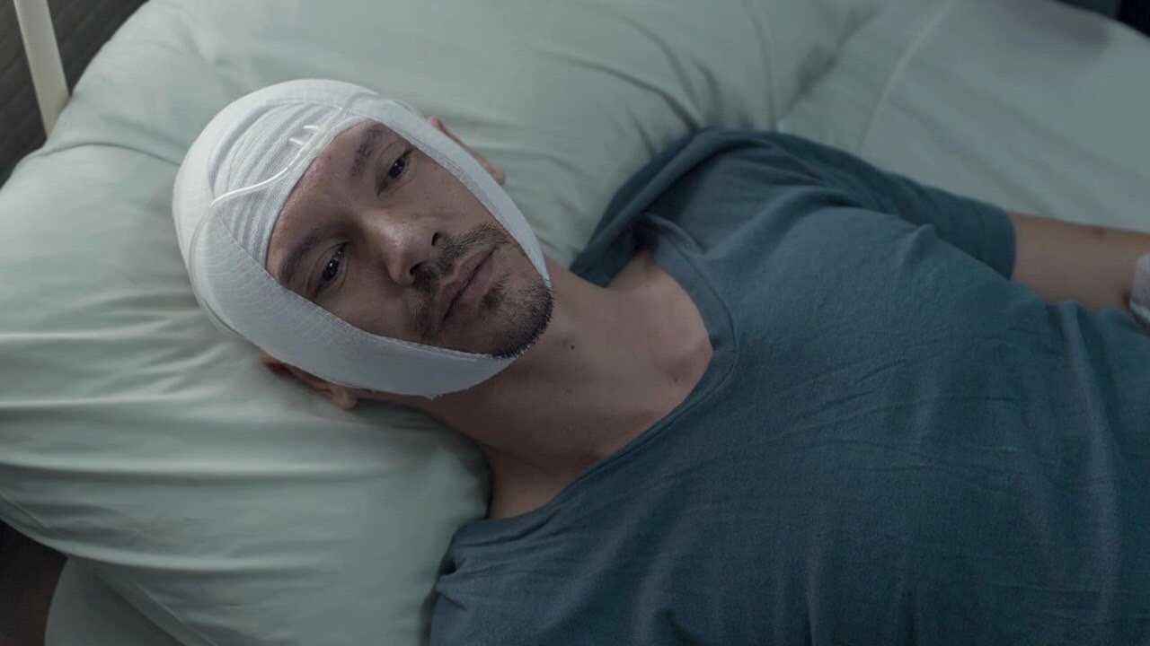 Headshot (2011) 0