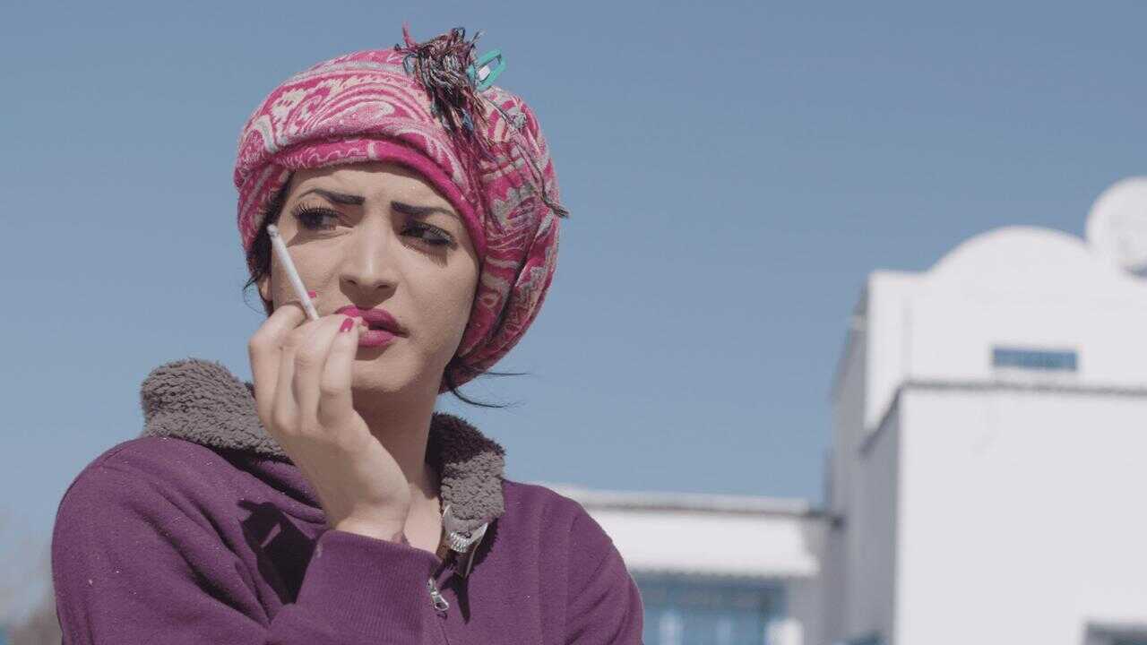 (2017) في الظل 0