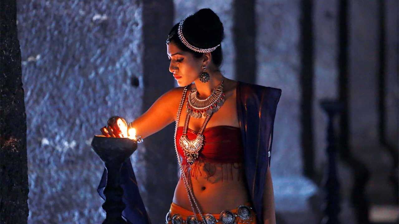 വീരം 0