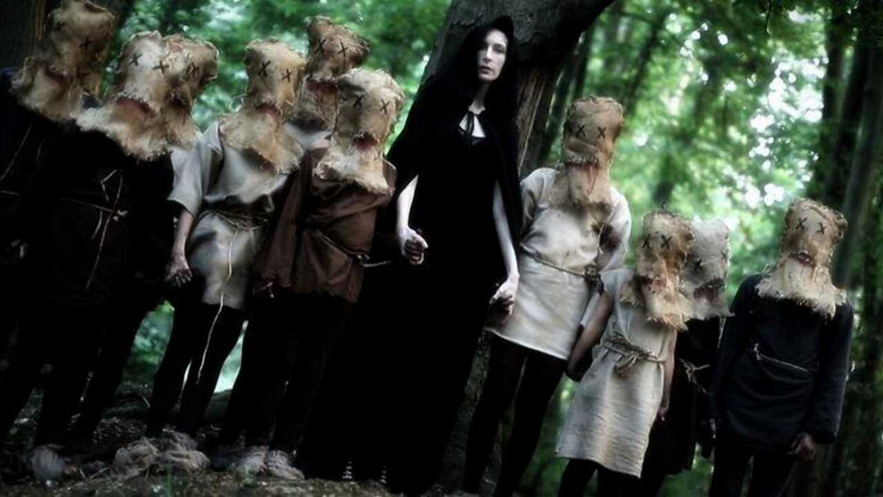 Curse of the Witching Tree 0