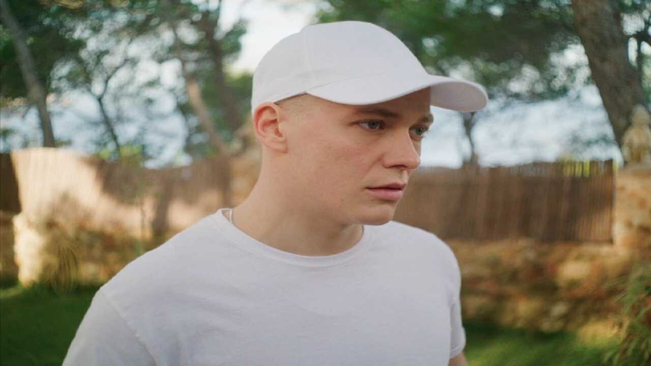 Buldog (2023) 0