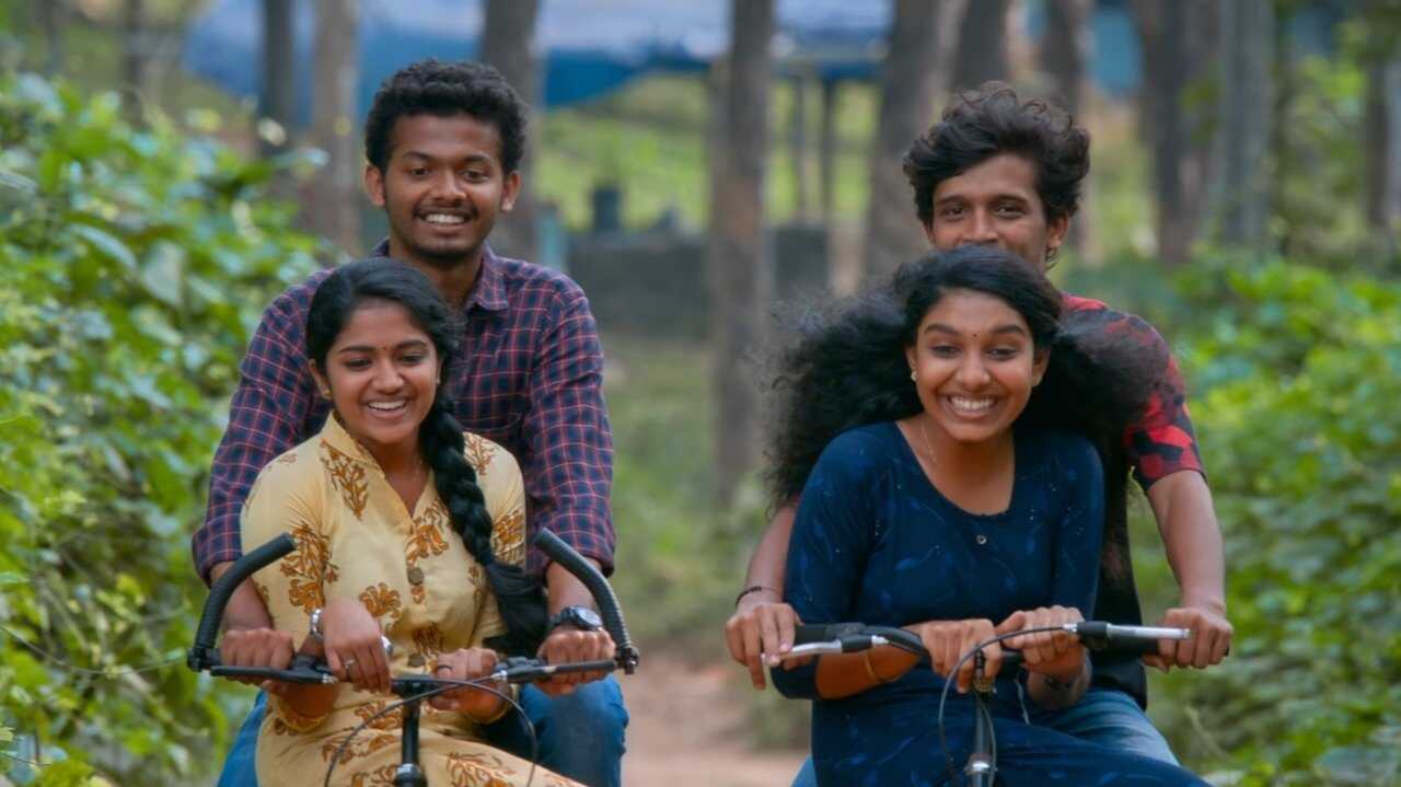പ്രകാശൻ പറക്കട്ടെ 0
