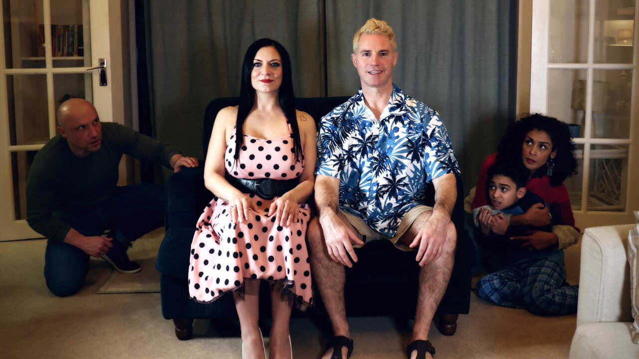 Good Neighbours 0