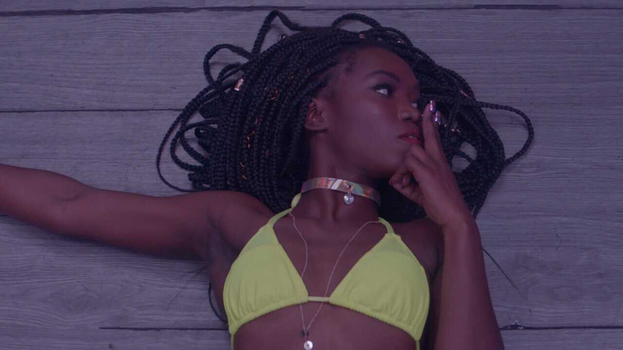 She Paradise 0