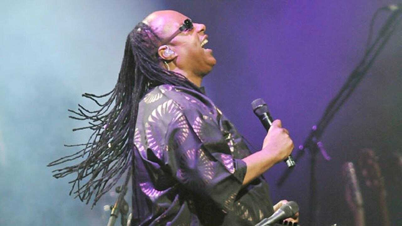 Stevie Wonder - Live at Wembley Stadium - London England 1989 0