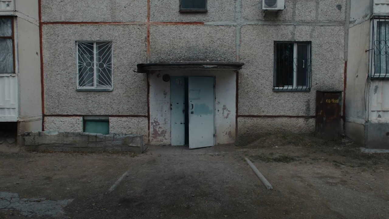 Взаперти (2023) 0