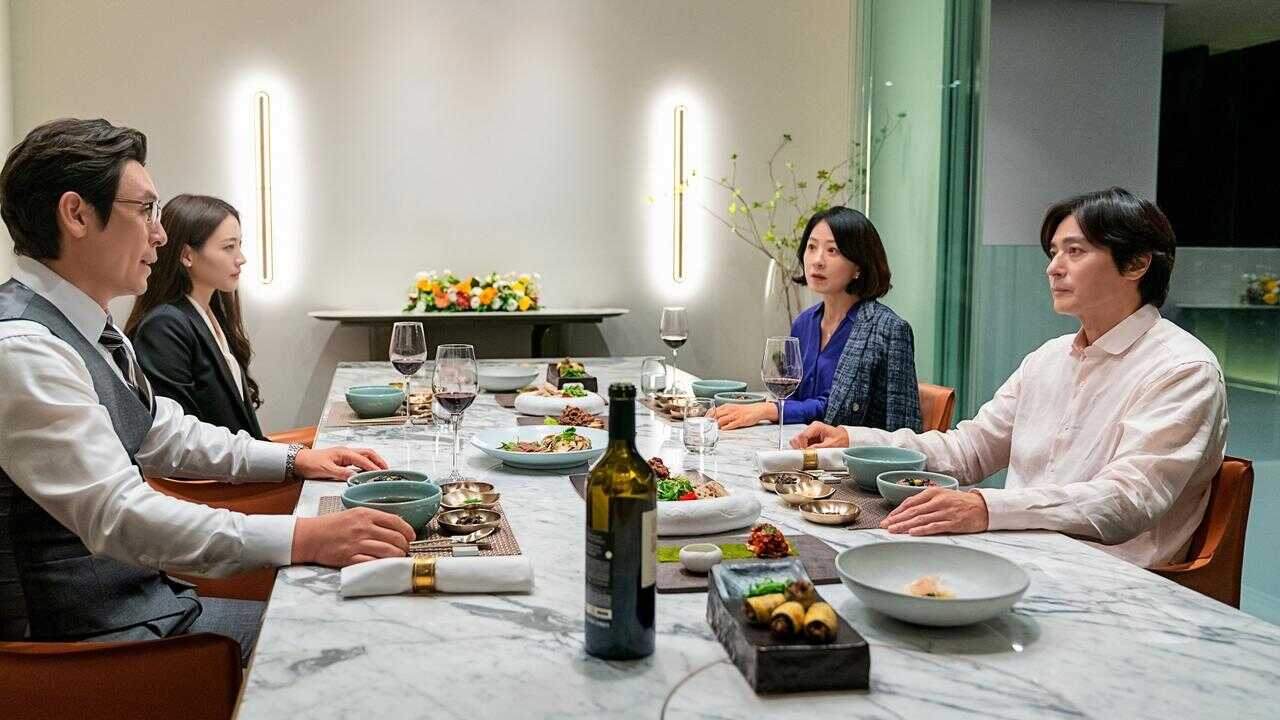 A Normal Family (2024) 0