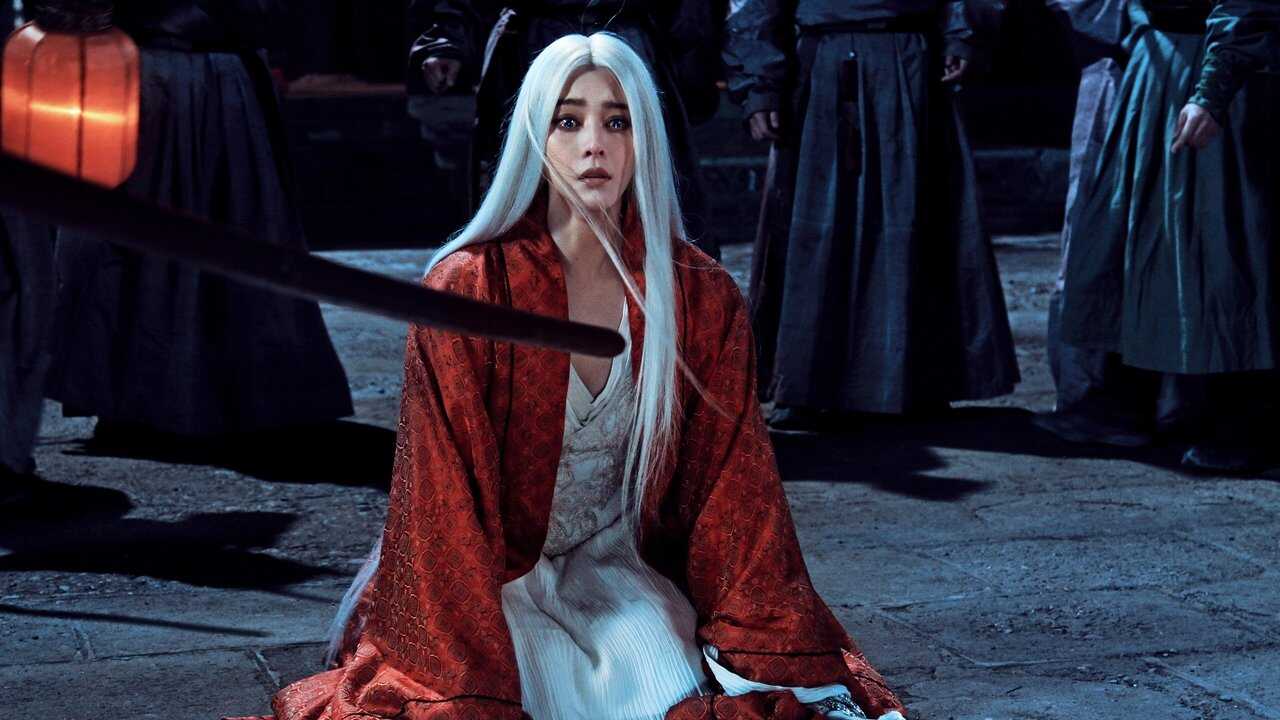 The White Haired Witch of Lunar Kingdom 0