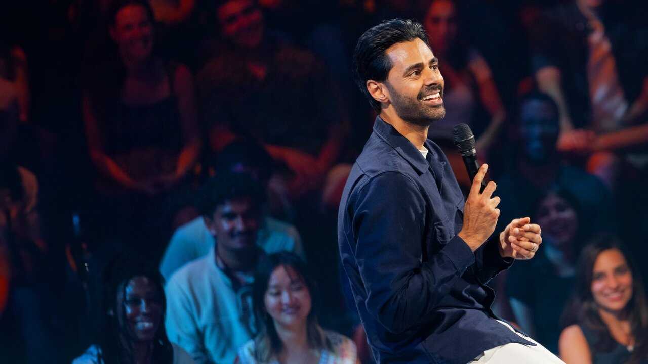 Hasan Minhaj: Off with His Head (2024) 0