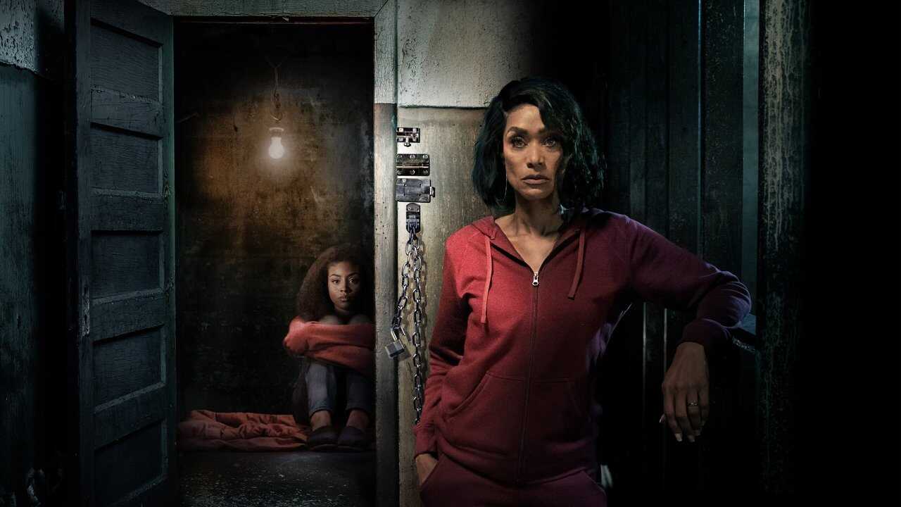 Girl in the Closet 0