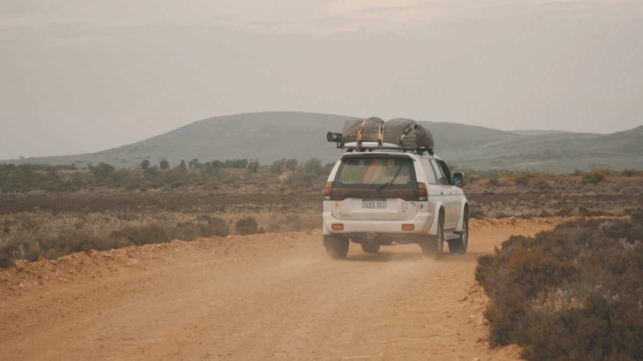 Facing Down Under - Die Doku eines Backpackers 0