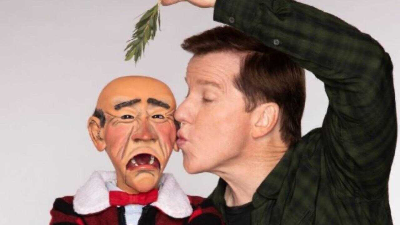 Jeff Dunham's Completely Unrehearsed Last-Minute Pandemic Holiday Special 0