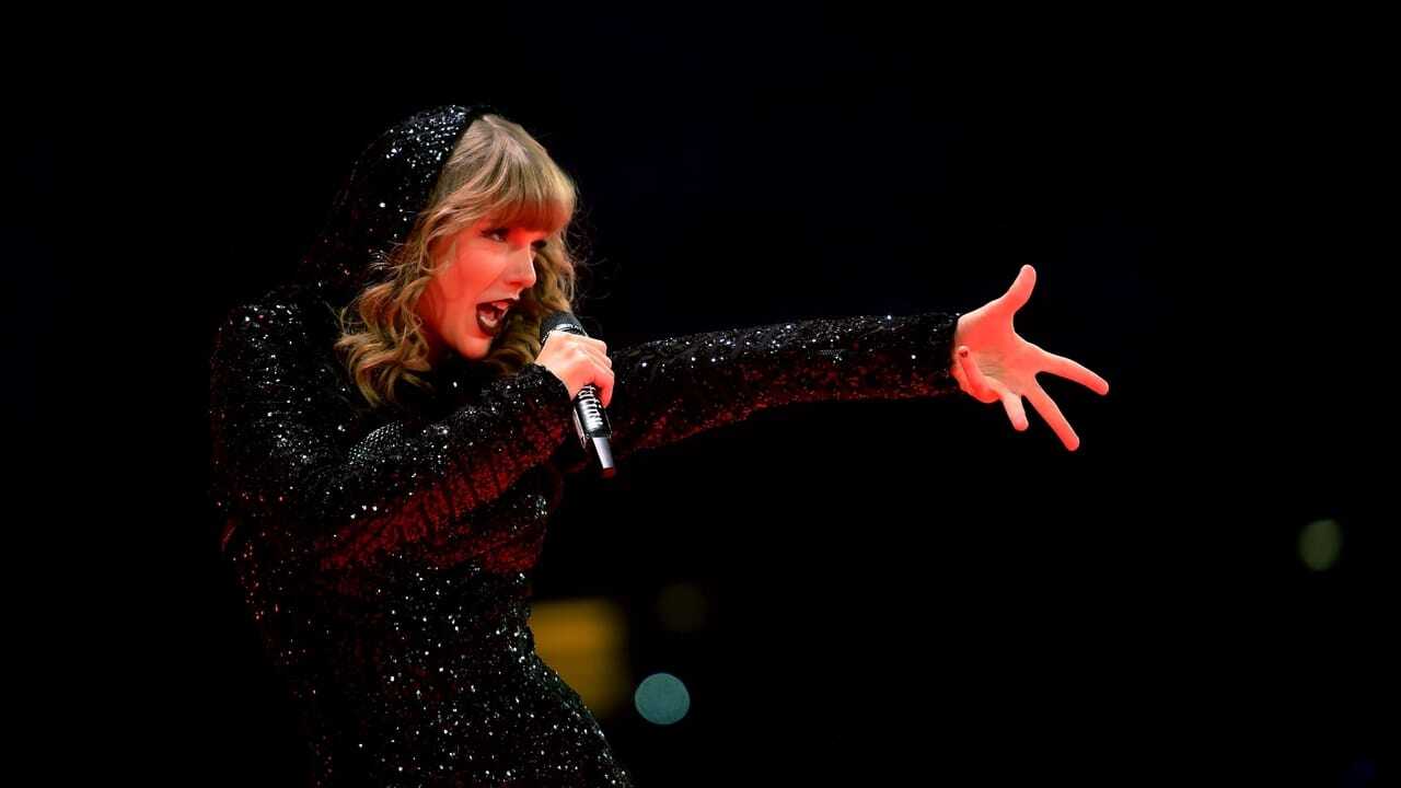 Taylor Swift: Reputation Stadium Tour 0