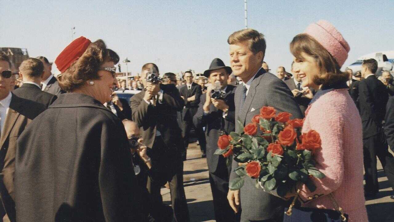 JFK Revisited: Through The Looking Glass 0