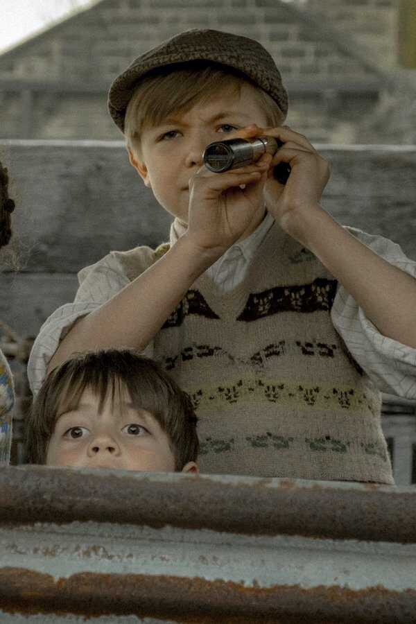 The Railway Children Return (2022) 0