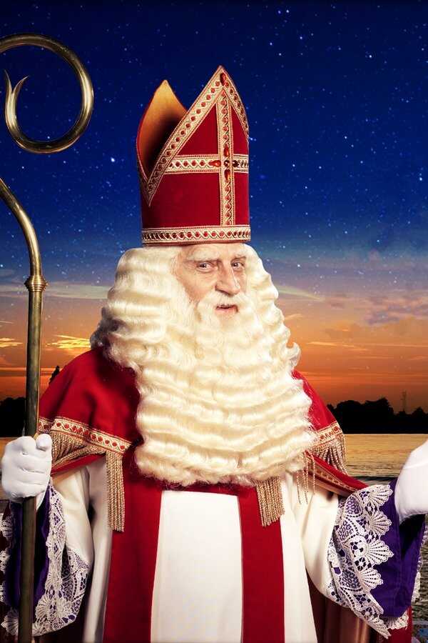 De Club van Sinterklaas & Geblaf op de Pakjesboot (2016) 0