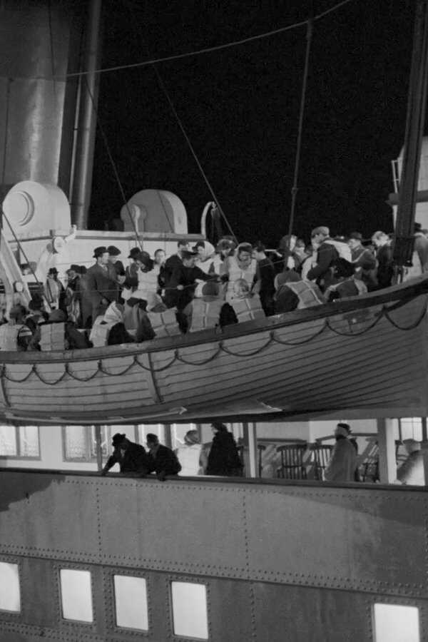 A Night to Remember (1958) 0