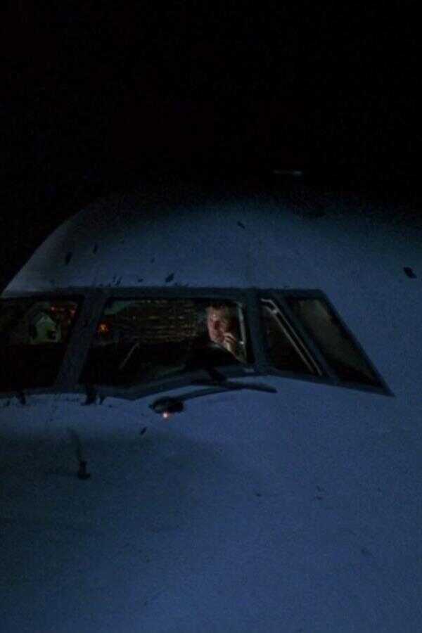 Turbulence (1997) 0
